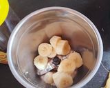 A picture of step 1 of Healthy ❤️ Banana protein Smoothies.