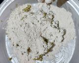 साबुत ग्रीन मूंग दाल खस्ता पूरी(Sabut green moongdaal ki khasta poori recipe in Hindi) रेसिपी चरण 4 फोटो