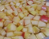 Hình bước làm 1 của món Salad táo sốt mè rang