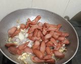 Foto langkah ke 4 dari resep Tumis Sosis Saus Tiram.
