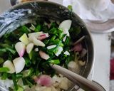 A picture of step 2 of Spring onion bhaji.