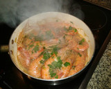 Foto del paso 1 de la receta: Gambones al ajillo con guindilla