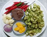 รูปขั้นตอนการทำที่ 2 ของ น้ำพริกมะขามผัดหมูสับ