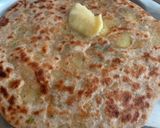 A picture of step 6 of Aloo parantha.