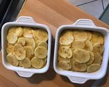 Une image de l'étape 9 de Gratin de pommes de terre à l ail,oignon basilic et mozzarella di buffala au bouillon de gambas.