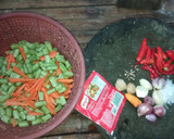 Foto langkah ke 1 dari resep Acar Wortel buncis bumbu kuning.