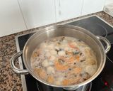 Foto del paso 2 de la receta: Arroz con almejas y gambas