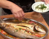 Foto del paso 5 de la receta: Lubina al horno con patatas