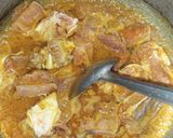 A picture of step 3 of Karachi teendy gosht.