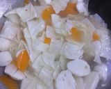 Foto langkah ke 3 dari resep Sayur sop bakso.