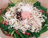 Foto langkah ke 4 dari resep Tumis Kacang Panjang Tauge.