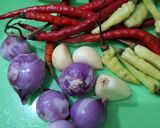 Foto langkah ke 1 dari resep Panggang Tengiri Masak Kecap Pedas.