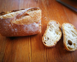 Foto del paso 1 de la receta: Rebanadas de pan rústico con pimientos caramelizados y guindillas