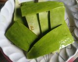 লাউ খোসা ইলিশ মাছের ল্যাজা দিয়ে ভাজি (lau khosa illish macher lyaja bhaji recipe in Bengali) রেসিপির ধাপ 1 ছবি