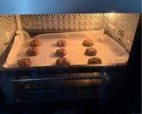 Foto langkah ke 6 dari resep Coffee Melted Chocolate Soft Cookies.