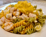Foto del paso 7 de la receta: Ensalada de pasta con gambas y alioli