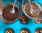 Une image de l'étape 5 de Snack proteiné et gourmand au beurre de cacahuètes, chocolat, flocons d’avoine et fruits secs.