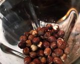 Foto langkah ke 2 dari resep Hazelnut milk 100% non Dairy.