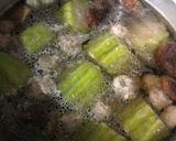 รูปขั้นตอนการทำที่ 4 ของ ต้มจืดมะระยัดไส้หมูสับวุ้นเส้น