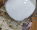 A picture of step 2 of Bread Upma.