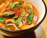 Hình bước làm 4 của món 🌱 Canh Chua Nấm Vị Tomyum Cay (Chay)