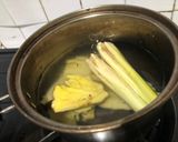 Foto langkah ke 2 dari resep Wedang Jahe Sere.