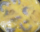 Gambar langkah 1 resipi Eggs paratha lime shrimp.