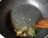 A picture of step 2 of Vegetable Vermicelli upma.