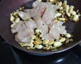 Foto del paso 5 de la receta: Fideos chinos con pollo y almendras