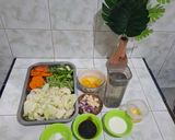 Foto langkah ke 1 dari resep 🍲 Bekel Sekolah 15 Menit. Capcay Kuah Sehat + Telur.
