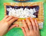 Kimbap (Korean seaweed rice rolls) recipe step 7 photo