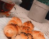 صورة لخطوة 3 من وصفة كرواسون محشي بالجبنه 🥐