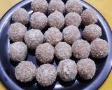 A picture of step 7 of Coconuts mava laddu.