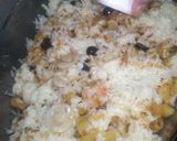 A picture of step 6 of Mexican cheese pasta.
