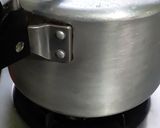 बाटी चुरमा (Bati Churma Recipe In Marathi) रेसिपी स्टेप 3 फोटो 