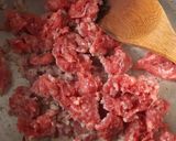 Foto del passaggio 2 della ricetta Polenta al ragù di salsiccia