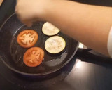 Foto del paso 1 de la receta: Ensalada de berenjena y tomate 🍆🍅
