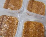 Foto langkah ke 4 dari resep Simple Strawberry cheesecake.