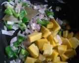 A picture of step 3 of Red Pumpkin Soup.