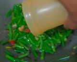 Foto langkah ke 7 dari resep Tumis Kucai Teri Medan.