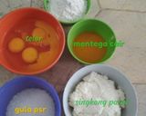 Foto langkah ke 1 dari resep Bolu singkong keju.