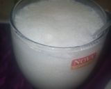 A picture of step 1 of Ice cream shake.