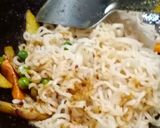 ভেজ আটা ম্যাগি (Veg Aata Maggi recipe in bengali) রেসিপির ধাপ 3 ছবি