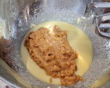 Foto del paso 3 de la receta: Galletas de turrón bañadas en chocolate blanco