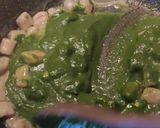 Foto del passaggio 12 della ricetta Gnocchi di banana con crema di spinaci polvere di peperone crusco e noci croccanti