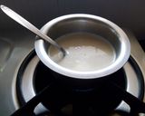 A picture of step 5 of Fig, vanilla and gulkand truff.
