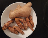 Foto del paso 1 de la receta: Infusión cúrcuma y jengibre
