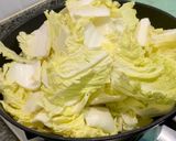 รูปขั้นตอนการทำที่ 2 ของ ผัดผักกาดขาวหมู