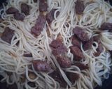 Foto del paso 5 de la receta Espaguetis con hamburguesa de ternera estilo asiático