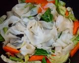 A picture of step 4 of Pad See Ew with Beef.